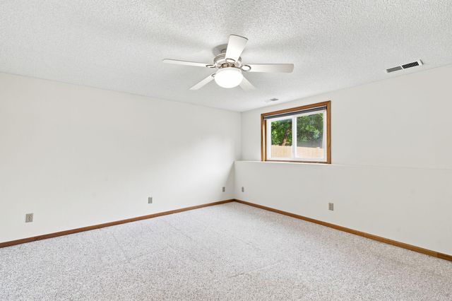 11205 72nd Avenue N, Maple Grove, MN 55369