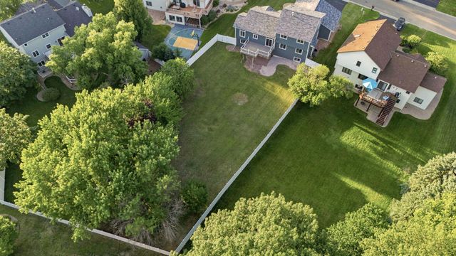11205 72nd Avenue N, Maple Grove, MN 55369