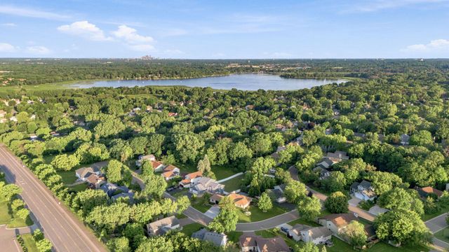 11205 72nd Avenue N, Maple Grove, MN 55369