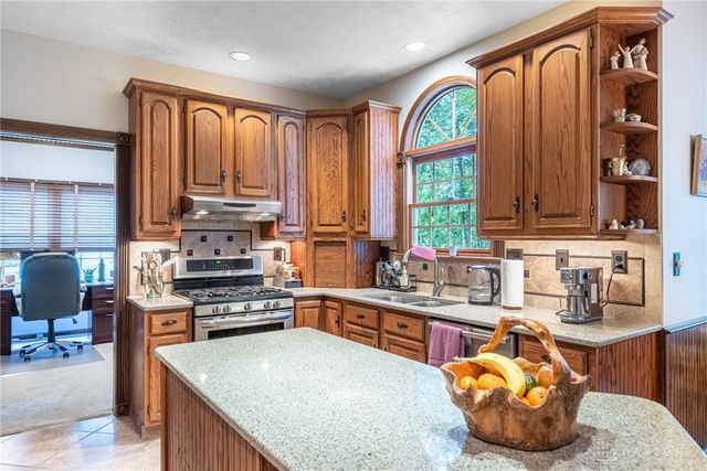 1973 Home Path Court, Centerville, OH 45459