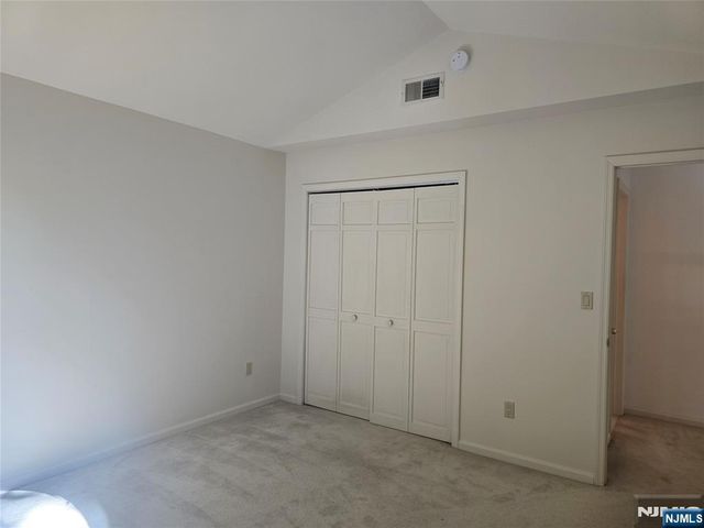 87 Lakeview Drive, Old Tappan, NJ 07675