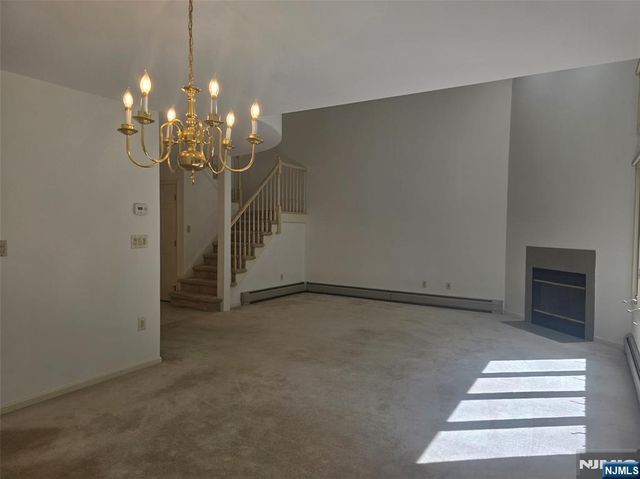 87 Lakeview Drive, Old Tappan, NJ 07675