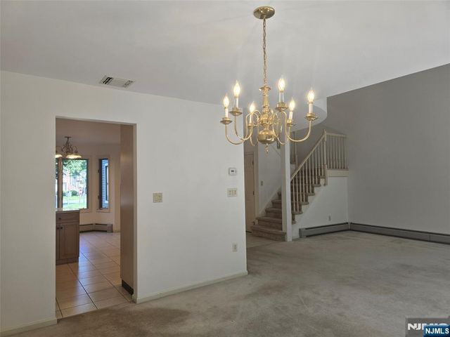 87 Lakeview Drive, Old Tappan, NJ 07675