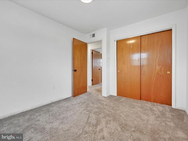 218 W FRANKLIN AVENUE, Myerstown, PA 17067