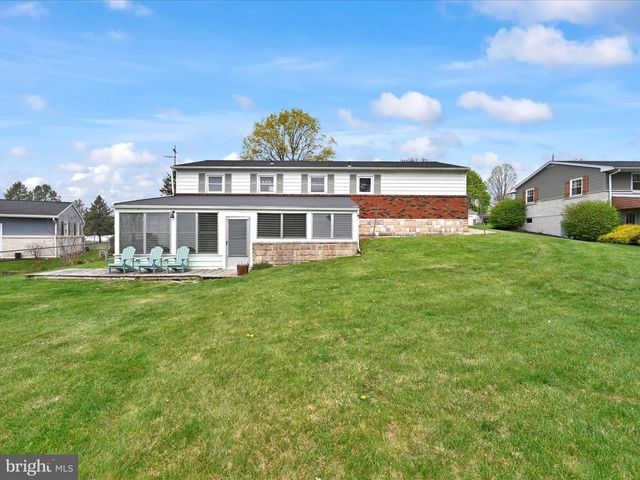 218 W FRANKLIN AVENUE, Myerstown, PA 17067