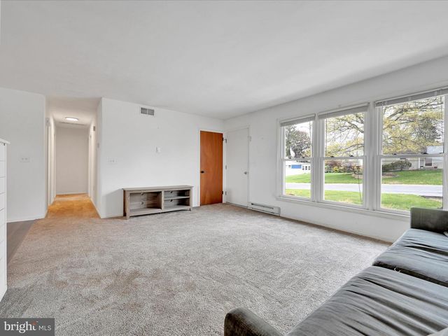 218 W FRANKLIN AVENUE, Myerstown, PA 17067