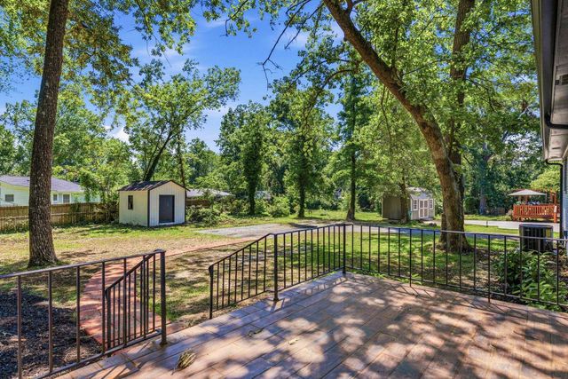 131 Ridgeway Rd, Spartanburg, SC 29301