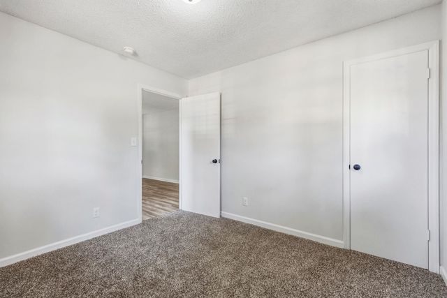 131 Ridgeway Rd, Spartanburg, SC 29301