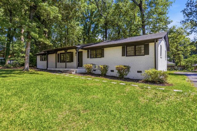 131 Ridgeway Rd, Spartanburg, SC 29301