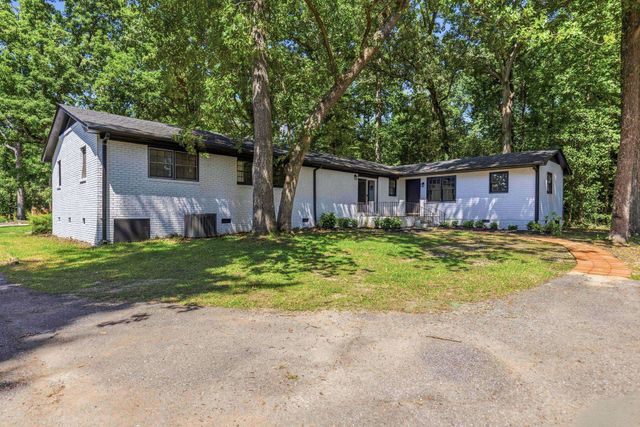 131 Ridgeway Rd, Spartanburg, SC 29301