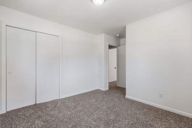 131 Ridgeway Rd, Spartanburg, SC 29301