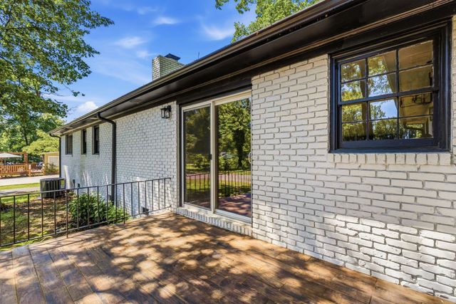 131 Ridgeway Rd, Spartanburg, SC 29301