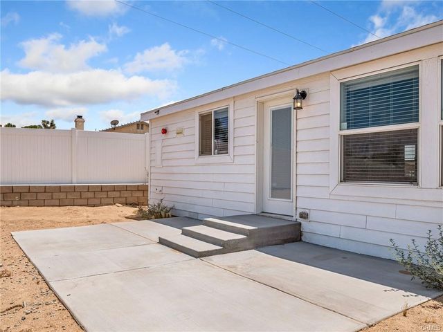 16749 Majela, Victorville, CA 92394