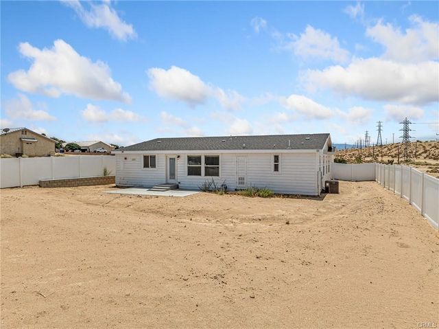 16749 Majela, Victorville, CA 92394