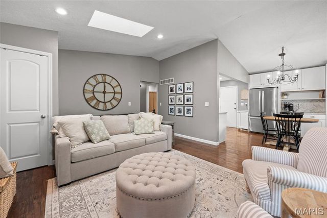 12115 Josephine Marie Drive, Maryland Heights, MO 63043