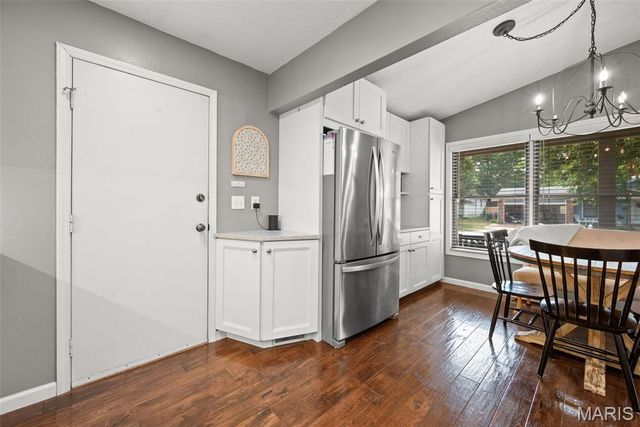 12115 Josephine Marie Drive, Maryland Heights, MO 63043