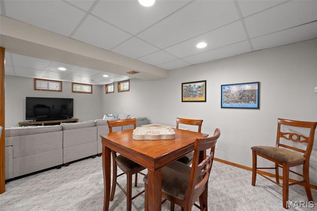 12115 Josephine Marie Drive, Maryland Heights, MO 63043