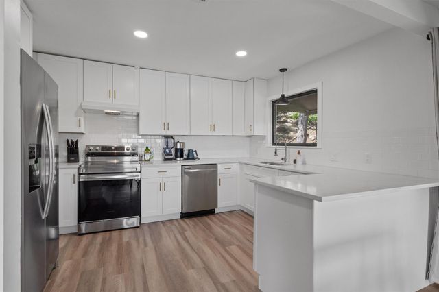 25413 Pedernales Point DR, Spicewood, TX 78669