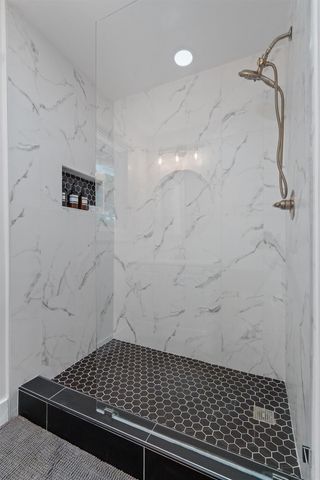 25413 Pedernales Point DR, Spicewood, TX 78669