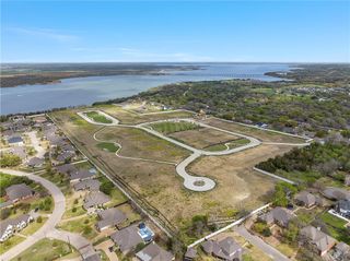 25 Pinehurst Drive, Woodway, TX 76712