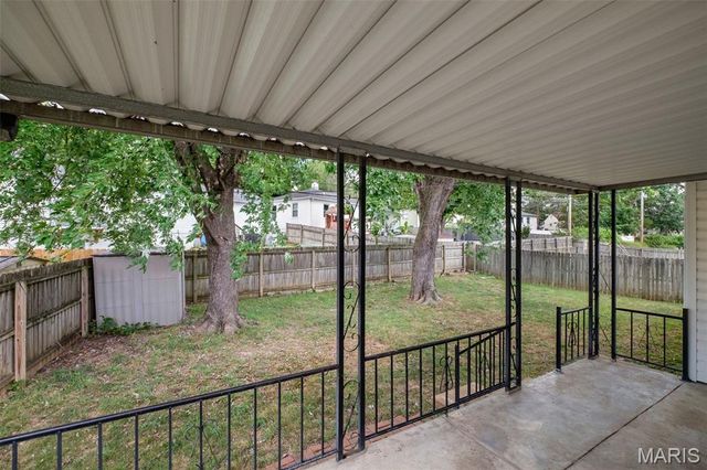 9405 Evandale Drive, St Louis, MO 63123