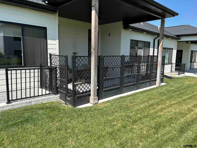 9121 Marbella Drive, Lincoln, NE 68520