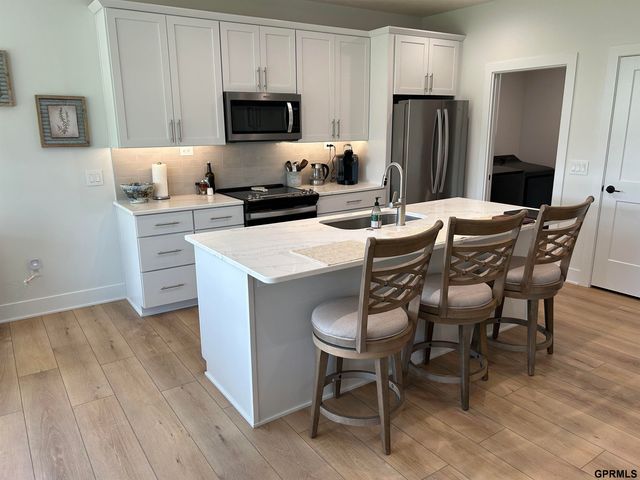 9121 Marbella Drive, Lincoln, NE 68520