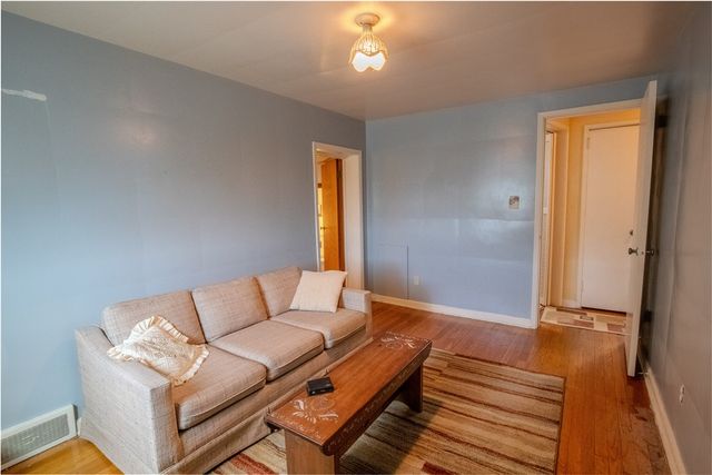 55 Sylvanus Ave, North Union Twp, PA 15401