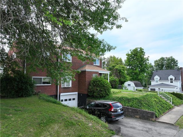 55 Sylvanus Ave, North Union Twp, PA 15401