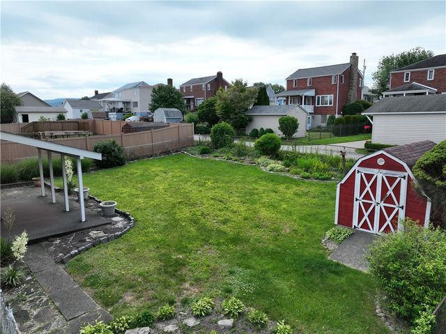55 Sylvanus Ave, North Union Twp, PA 15401