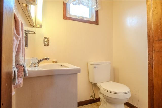 55 Sylvanus Ave, North Union Twp, PA 15401