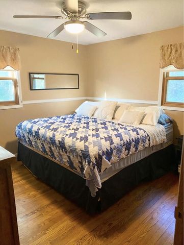 W360N7506 Thomas DRIVE, Oconomowoc, WI 53066