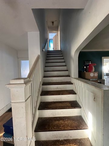 204 Laquineo Street, Findlay, OH 45840