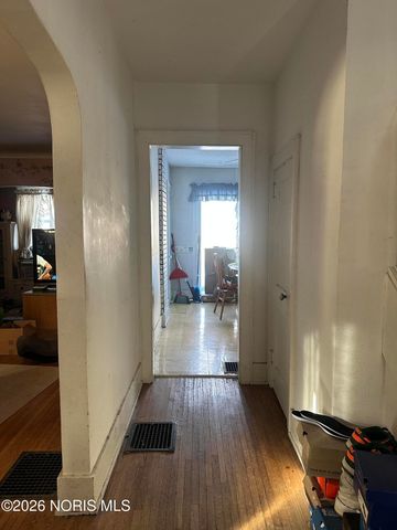 204 Laquineo Street, Findlay, OH 45840