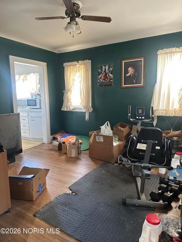 204 Laquineo Street, Findlay, OH 45840