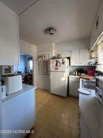 204 Laquineo Street, Findlay, OH 45840