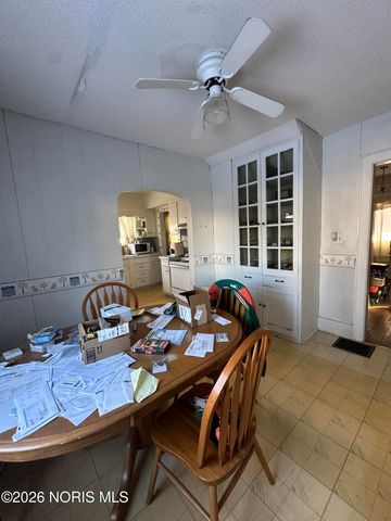 204 Laquineo Street, Findlay, OH 45840