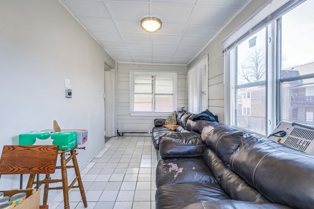 609 Dale Street N, Saint Paul, MN 55103