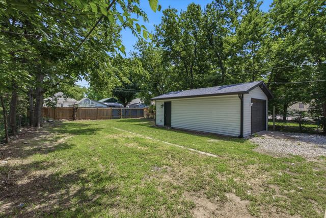 1226 S Lulu, Wichita, KS 67211