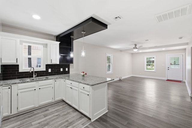 1226 S Lulu, Wichita, KS 67211