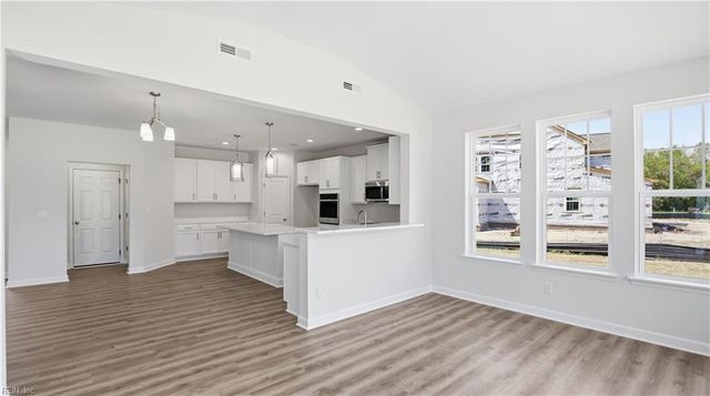 6033 Sam Callis CIR, Suffolk, VA 23435