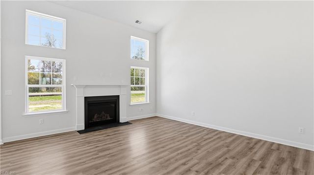 6033 Sam Callis CIR, Suffolk, VA 23435