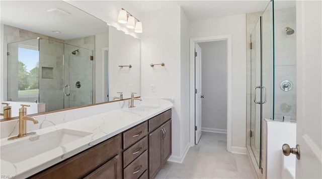 6033 Sam Callis CIR, Suffolk, VA 23435