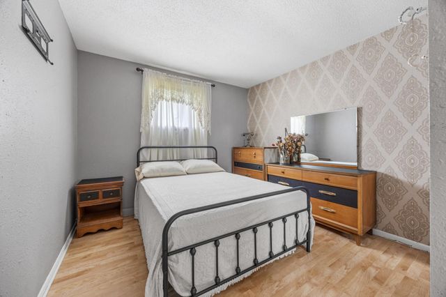 6801 1st Street N, Moorhead, MN 56560