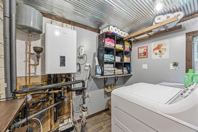 6801 1st Street N, Moorhead, MN 56560