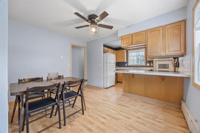 6801 1st Street N, Moorhead, MN 56560