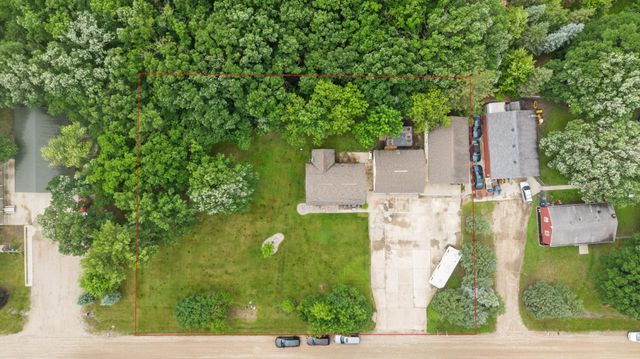 6801 1st Street N, Moorhead, MN 56560