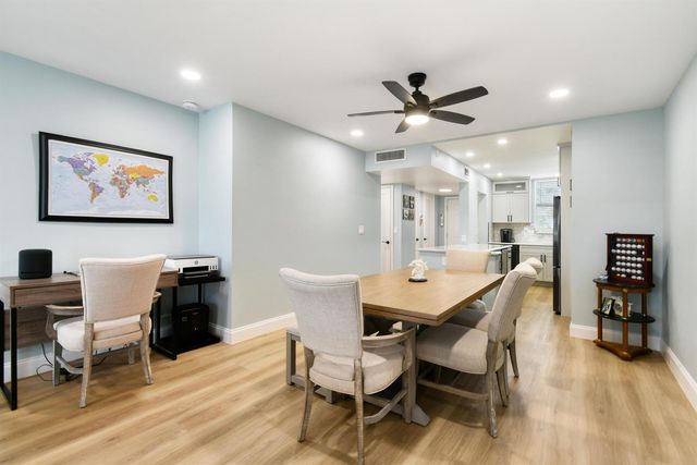 100 Paradise Harbour Boulevard 211, North Palm Beach, FL 33408