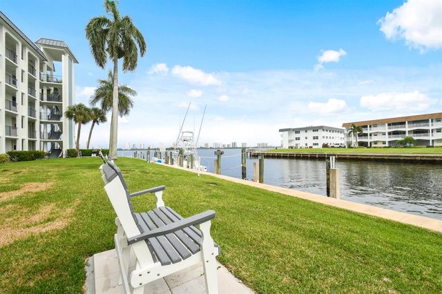 100 Paradise Harbour Boulevard 211, North Palm Beach, FL 33408