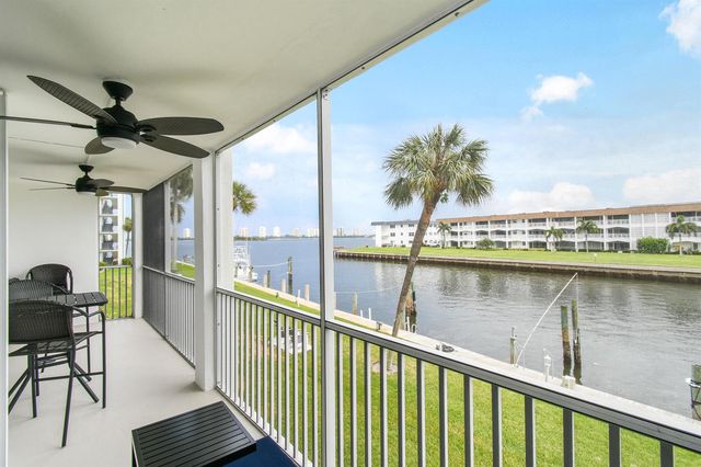 100 Paradise Harbour Boulevard 211, North Palm Beach, FL 33408